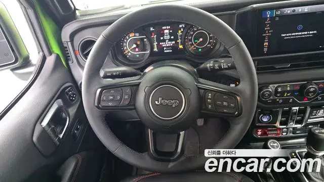Jeep Wrangler 2025 — Photo 15/31
