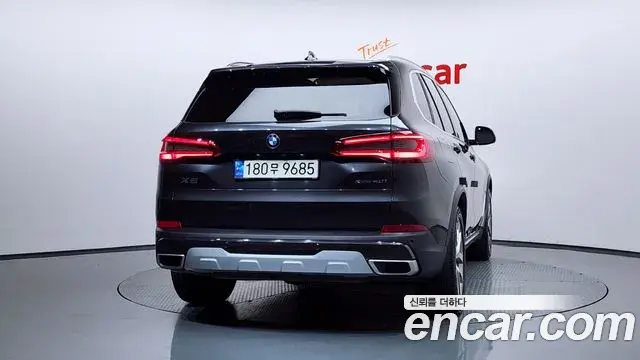 BMW X5 2019 — Фото 4/20