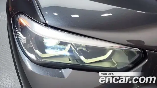 BMW X5 2019 — ფოტო 21/29