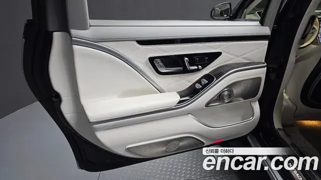 Mercedes-Benz S-Class 2022 — Şəkil 18/33