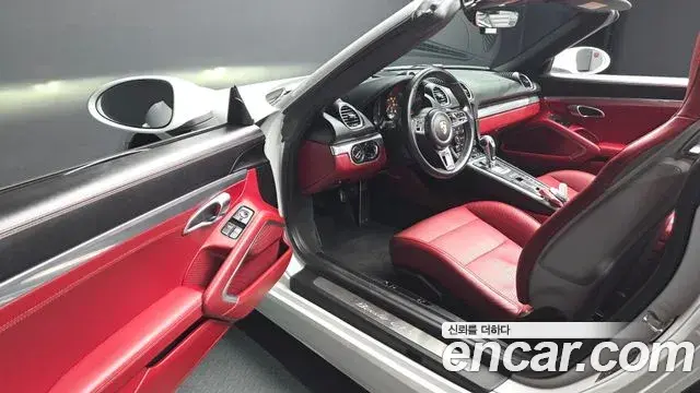 Porsche 718 Boxster 2019 — Photo 22/36
