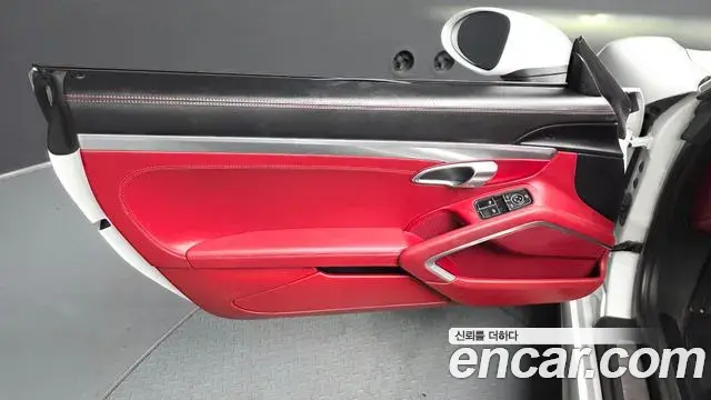 Porsche 718 Boxster 2019 — Photo 19/36