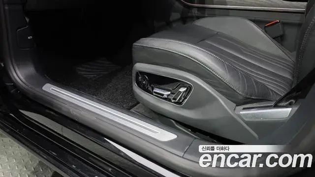 Audi A8 2021 — Şəkil 2/40