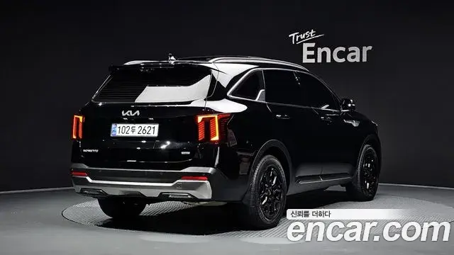 Kia Sorento 2023 — ფოტო 33/36
