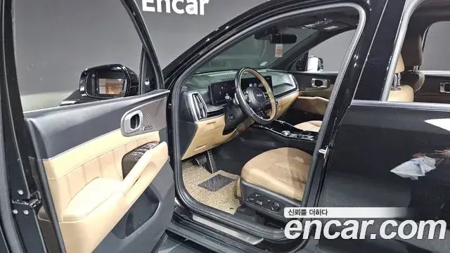 Kia Sorento 2023 — ფოტო 12/36