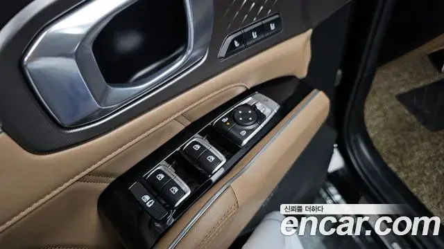 Kia Sorento 2023 — ფოტო 23/36