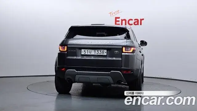 Land Rover Range Rover Evoque 2019 — Фото 3/20