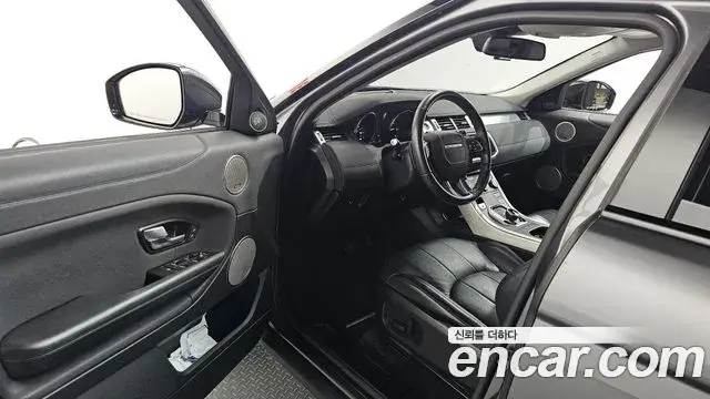 Land Rover Range Rover Evoque 2019 — Фото 8/20