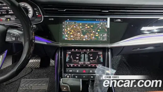 Audi Q7 2021 — Photo 16/20