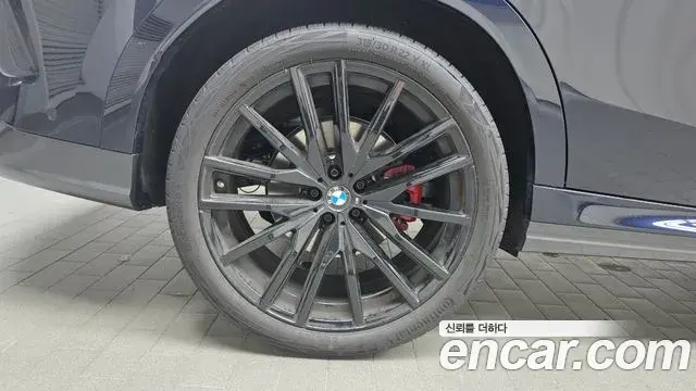 BMW X6 2026 — Şəkil 24/31