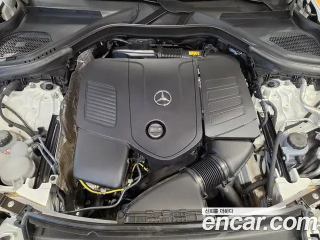 Mercedes-Benz GLC-Class 2025 — Photo 5/20