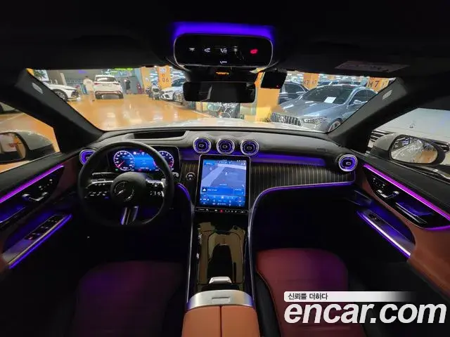 Mercedes-Benz GLC-Class 2025 — Photo 6/20