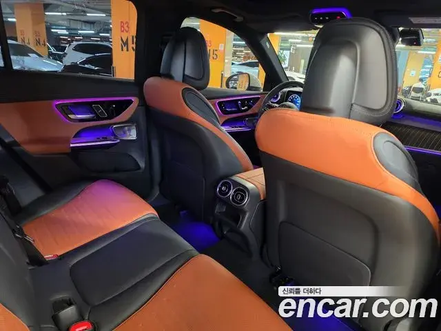 Mercedes-Benz GLC-Class 2025 — Photo 8/20