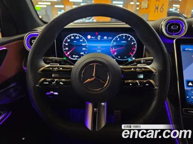 Mercedes-Benz GLC-Class 2025 — Photo 12/20