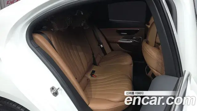 Mercedes-Benz E-Class 2024 — Фото 11/20