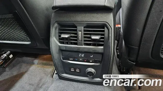 BMW 3 Series 2020 — Photo 9/32