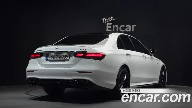 Mercedes-Benz E-Class 2022 — Фото 2/20