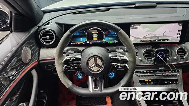 Mercedes-Benz E-Class 2022 — Фото 14/20