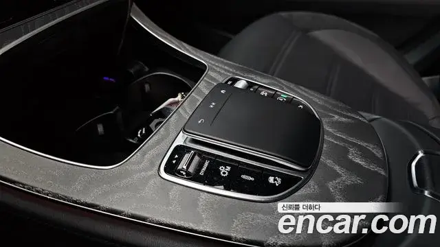 Mercedes-Benz E-Class 2022 — Фото 20/20