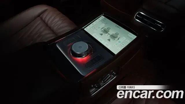Genesis G90 2023 — Şəkil 34/37
