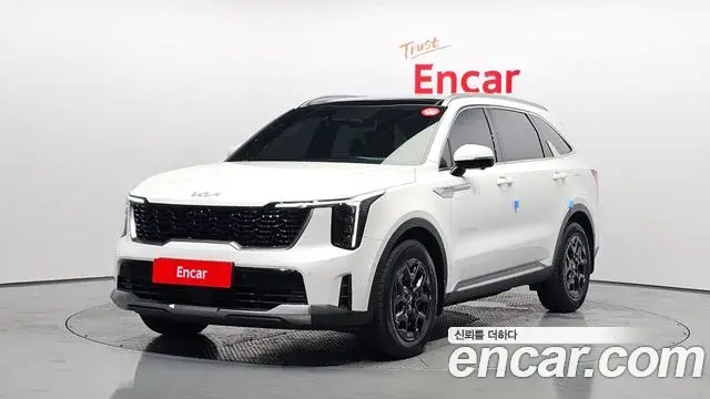 Kia Sorento 2023 — ფოტო 15/34
