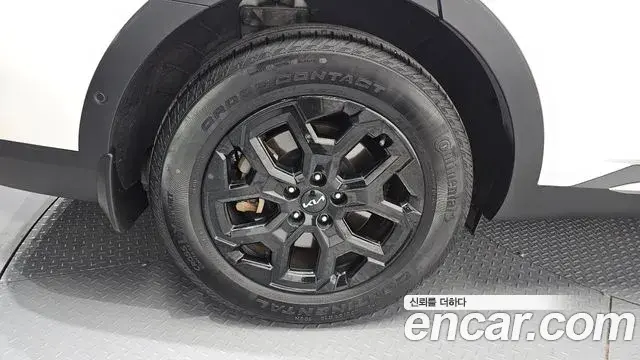 Kia Sorento 2023 — ფოტო 2/34