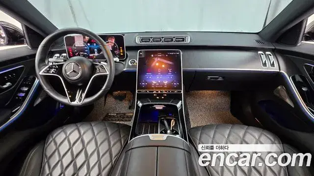 Mercedes-Benz S-Class 2023 — Photo 15/33