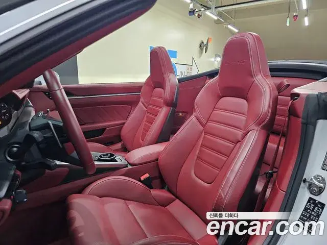 Porsche 911 2021 — Photo 16/20