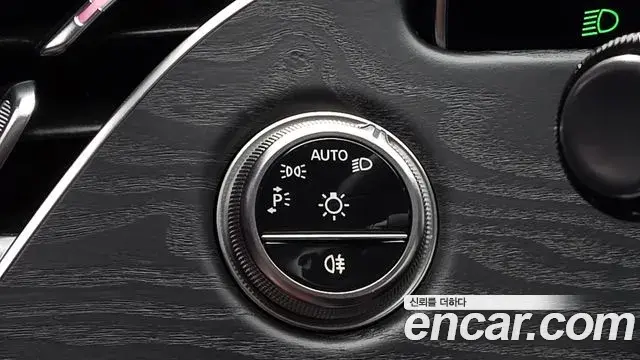Mercedes-Benz E-Class 2025 — Şəkil 18/20