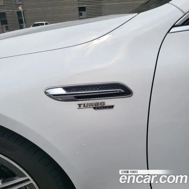 Mercedes-Benz AMG GT 2022 — Photo 15/18