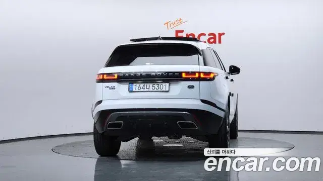 Land Rover Range Rover Velar 2018 — Şəkil 18/40