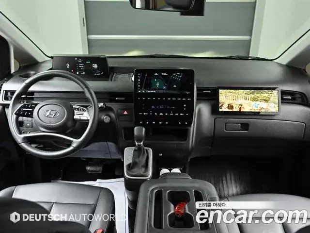 Hyundai Staria 2023 — Фото 6/20