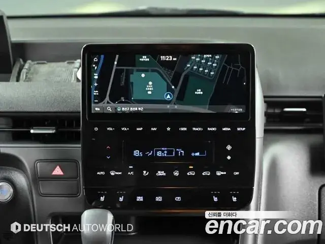 Hyundai Staria 2023 — Фото 13/20