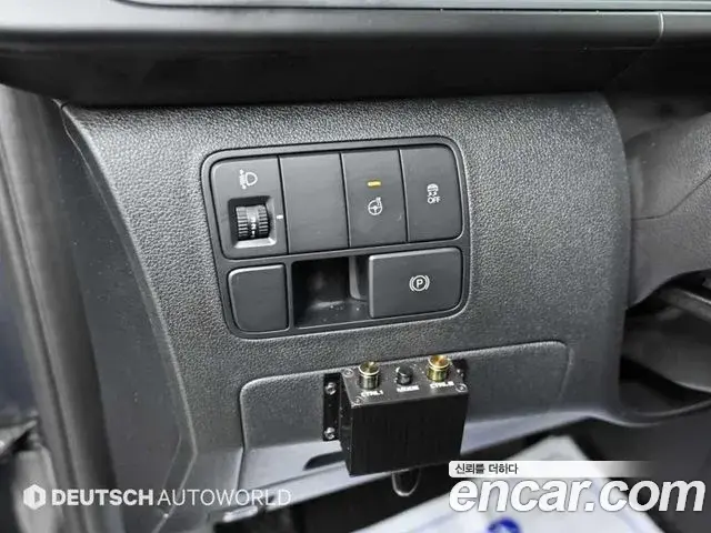 Hyundai Staria 2023 — Фото 15/20