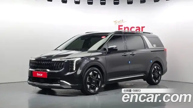 Kia Carnival 2025 — Фото 1/20