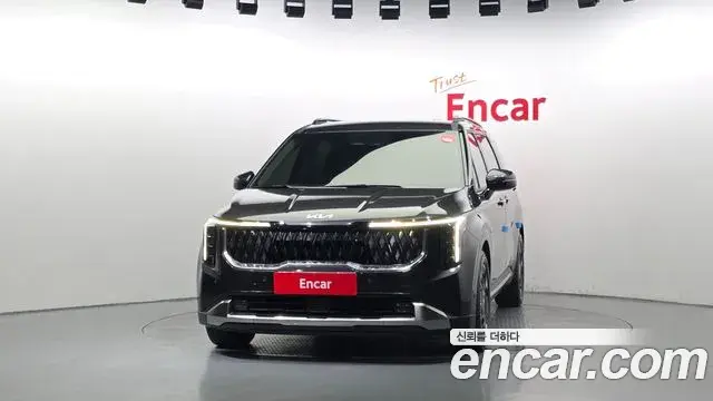 Kia Carnival 2025 — Фото 2/20
