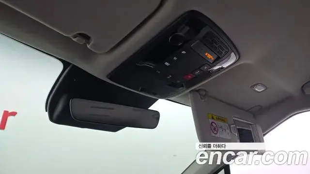 Kia Carnival 2025 — Фото 20/20