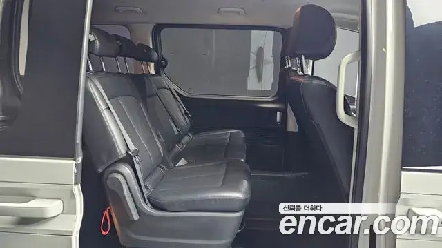 Hyundai Staria 2021 — Photo 11/20