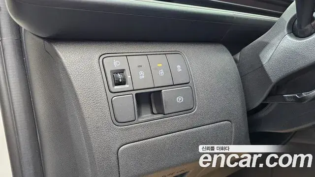 Hyundai Staria 2021 — Photo 16/20
