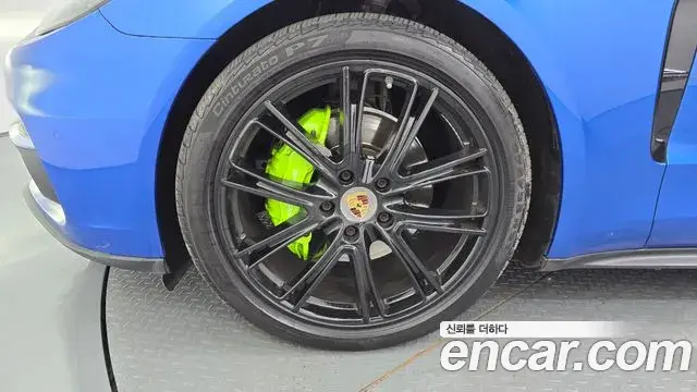 Porsche Panamera 2018 — Şəkil 8/20