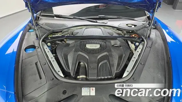 Porsche Panamera 2018 — Şəkil 14/20