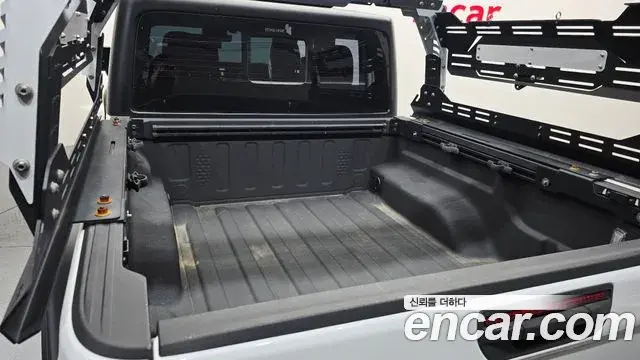 Jeep Gladiator 2021 — Photo 30/34