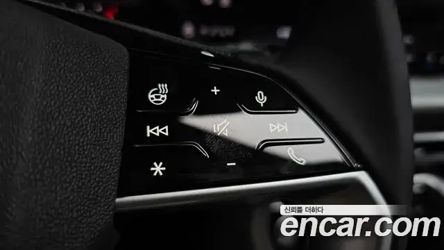 Audi Q5 2025 — Photo 32/35