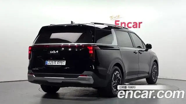 Kia Carnival 2024 — Фото 2/20