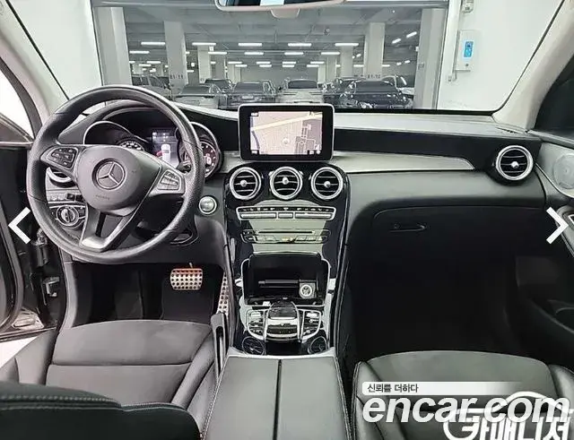 Mercedes-Benz GLC-Class 2019 — Photo 1/19
