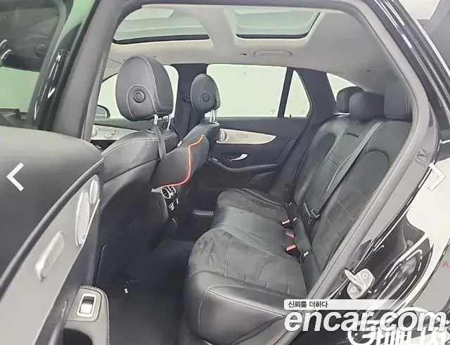 Mercedes-Benz GLC-Class 2019 — Photo 8/19