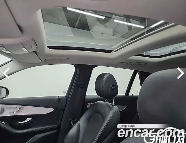 Mercedes-Benz GLC-Class 2019 — Photo 3/19
