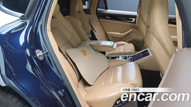 Porsche Panamera 2018 — Фото 12/20