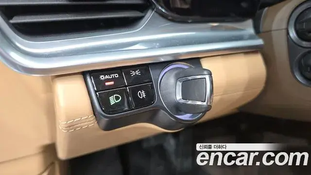 Porsche Panamera 2018 — Şəkil 9/32