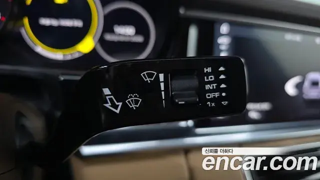 Porsche Panamera 2018 — Şəkil 2/32